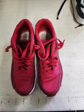 Kids size 5 Nike Air Max Red Sneakers
